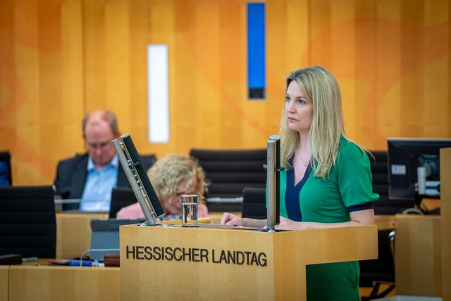 Ideologie vs. Wissenschaft